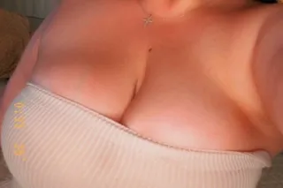 CURVY PAWG /CAR DATE/ OUTCALL ... - Image 3