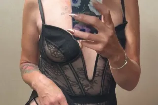 I'm All the Best Bits of a Wife but I Won't Ruin Your Life! - Image 10