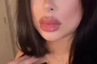 outcalls ONLY Tonight Two sist... - Image 1