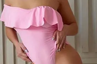 Eastern European Exotic Stunning girl ! 🌺🌺🌺🌺🌺🌺🌺🌺🌺 - Image 2